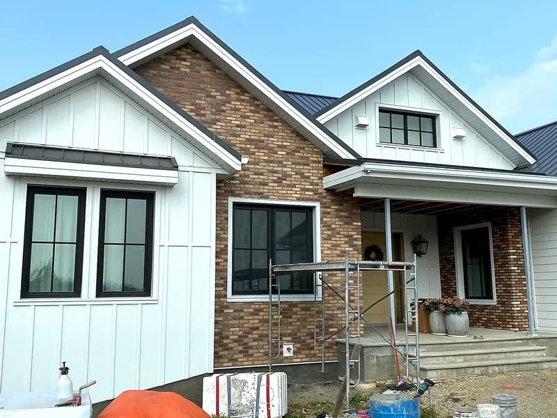 Multi-toned brick residential exterior